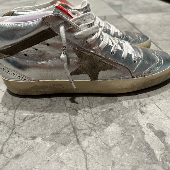 Golden Goose Metallic Silver Sneakers with Star Size 39/8.5 - Picture 2 of 7